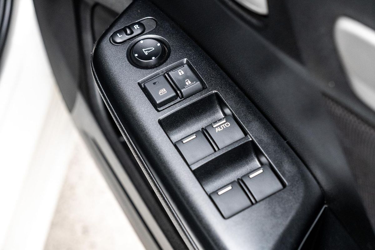 2014 Honda Civic VTi-S 9th Gen Ser II