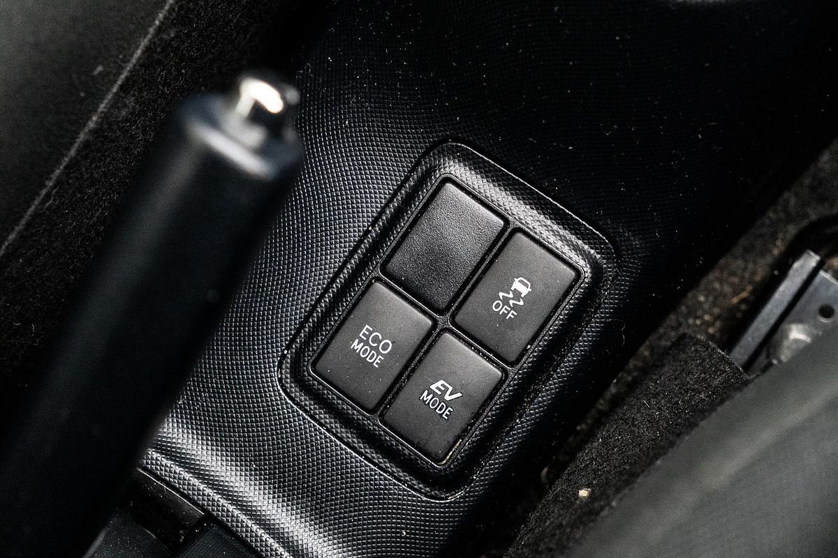 2019 Toyota Prius C NHP10R