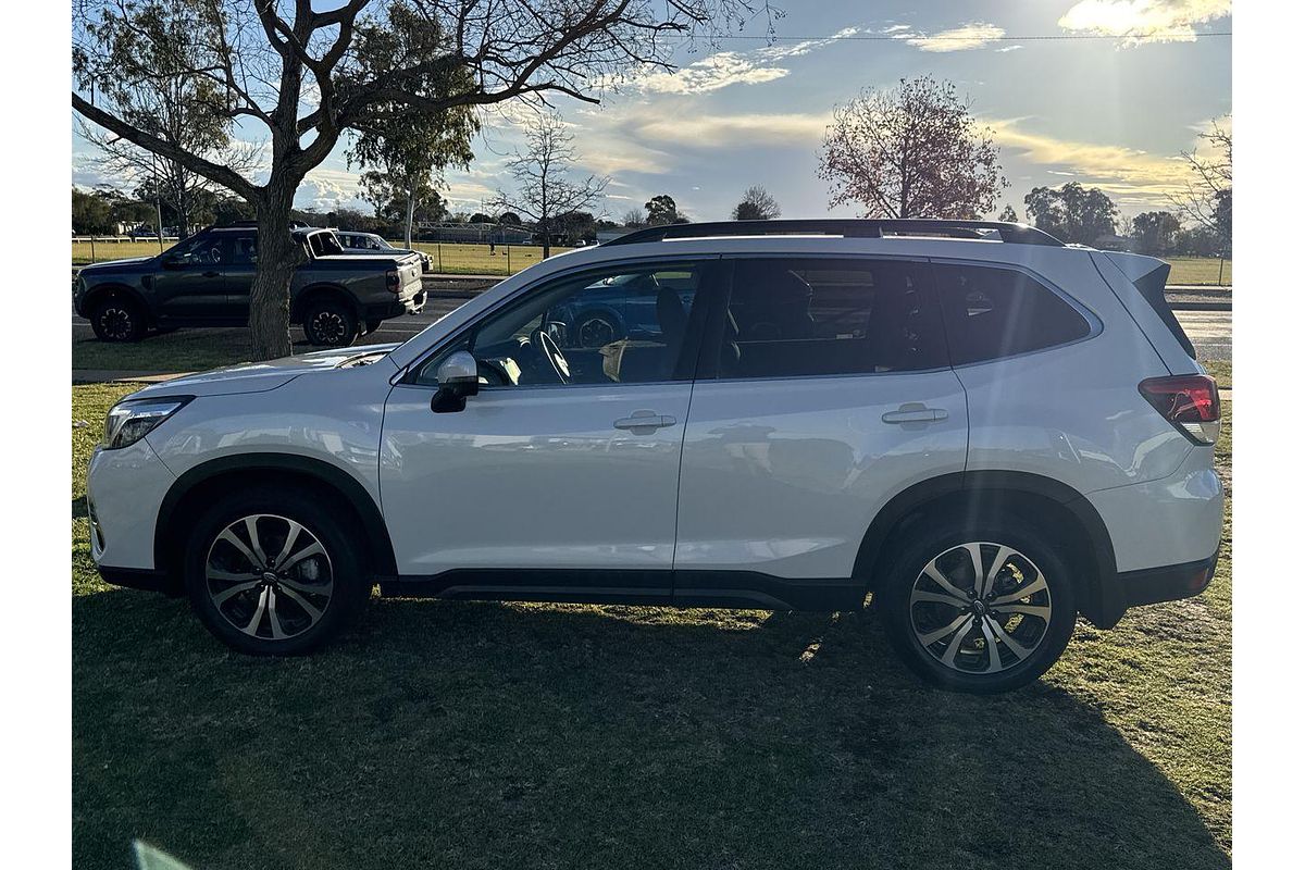 2019 Subaru Forester 2.5i Premium S5