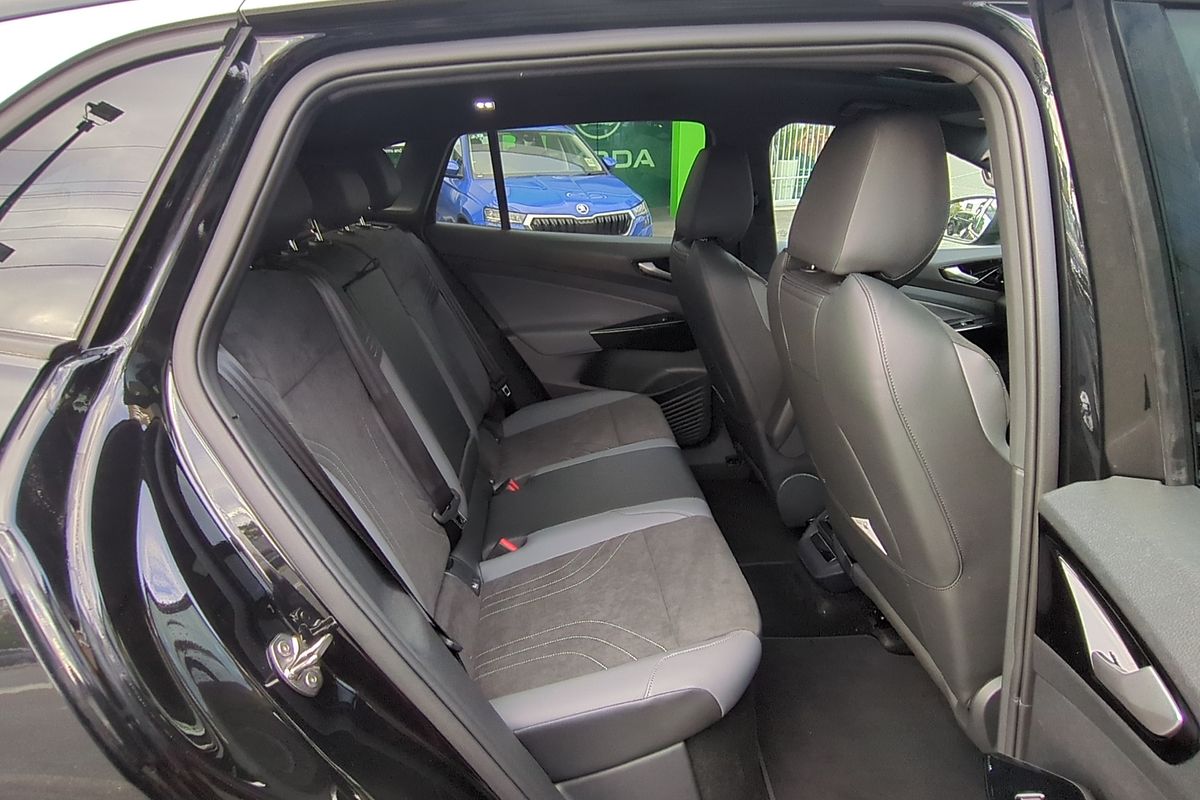 2024 Volkswagen ID.4 Pro E2