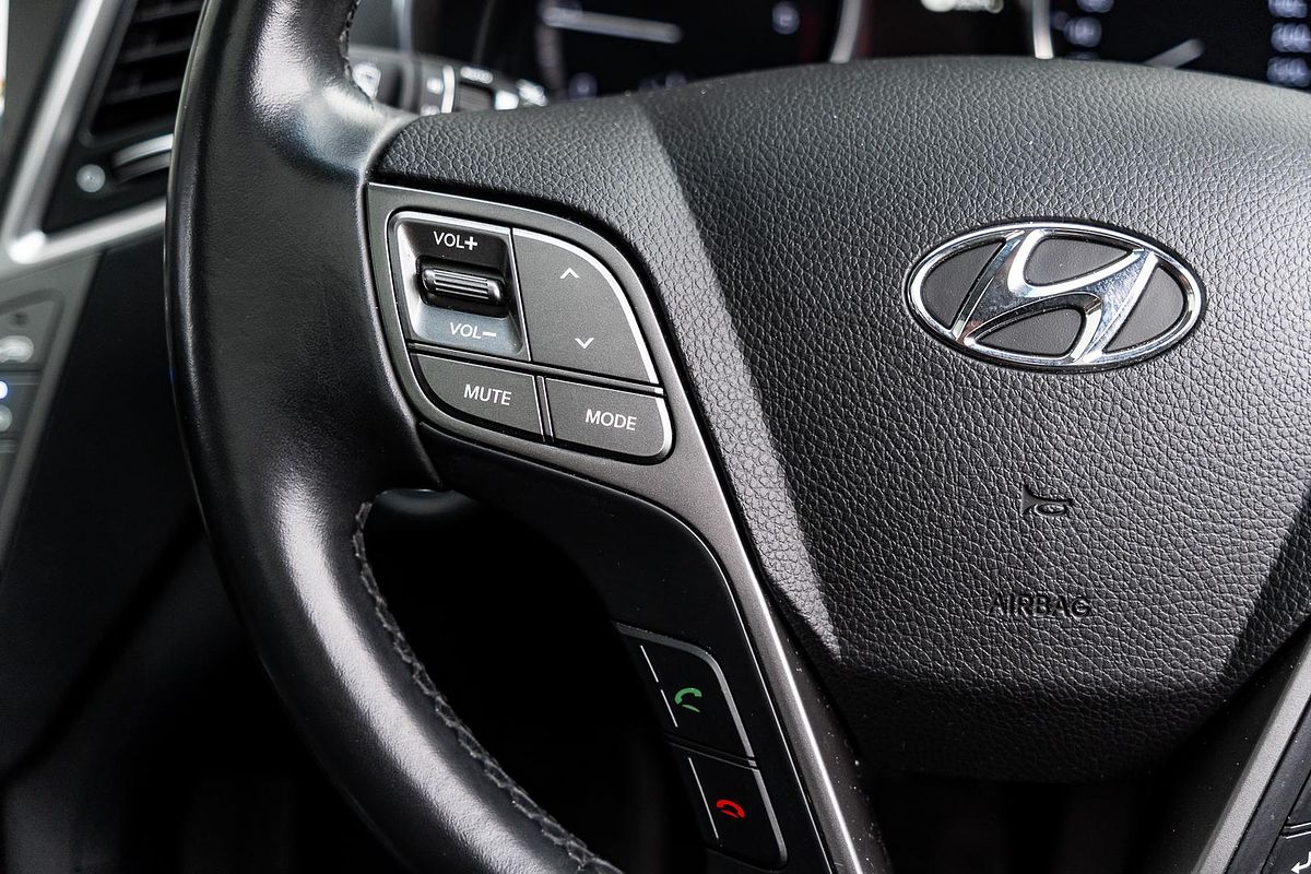 2017 Hyundai Santa Fe Elite DM5 Series II