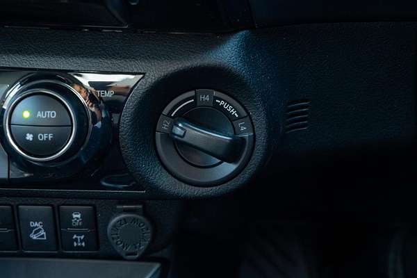 2024 Toyota Hilux Rogue 48V GUN126R 4X4