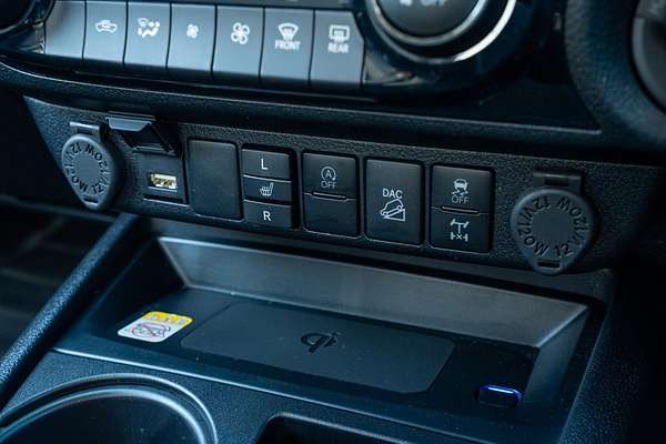 2024 Toyota Hilux Rogue 48V GUN126R 4X4