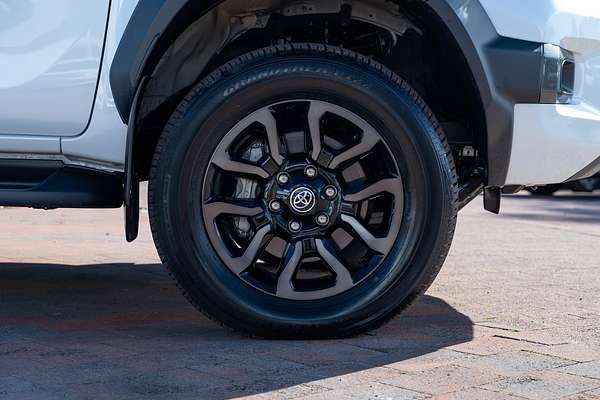 2024 Toyota Hilux Rogue 48V GUN126R 4X4