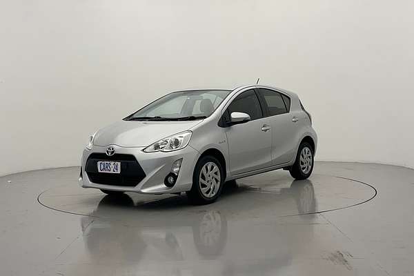 2015 Toyota Prius C NHP10R