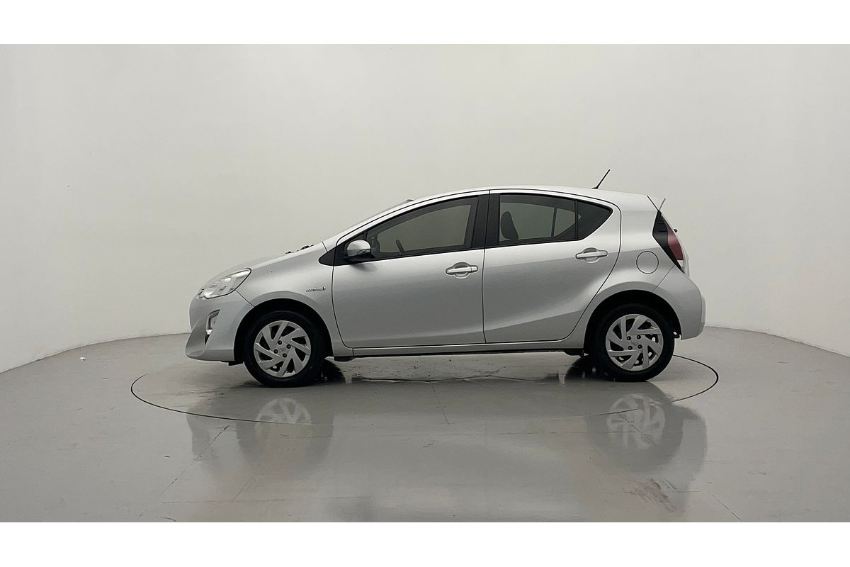 2015 Toyota Prius C NHP10R