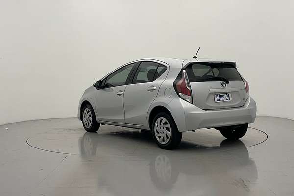 2015 Toyota Prius C NHP10R