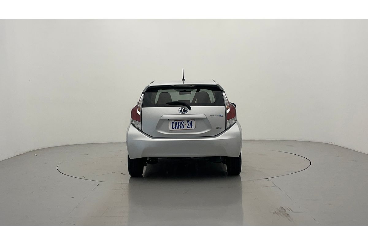2015 Toyota Prius C NHP10R