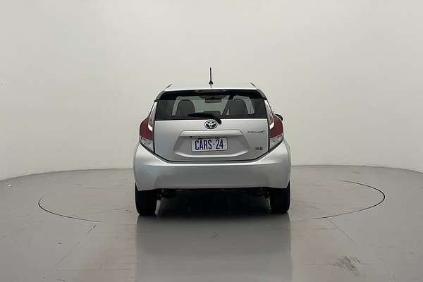 2015 Toyota Prius C NHP10R