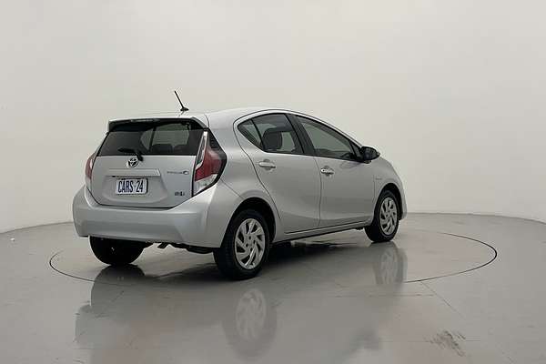 2015 Toyota Prius C NHP10R