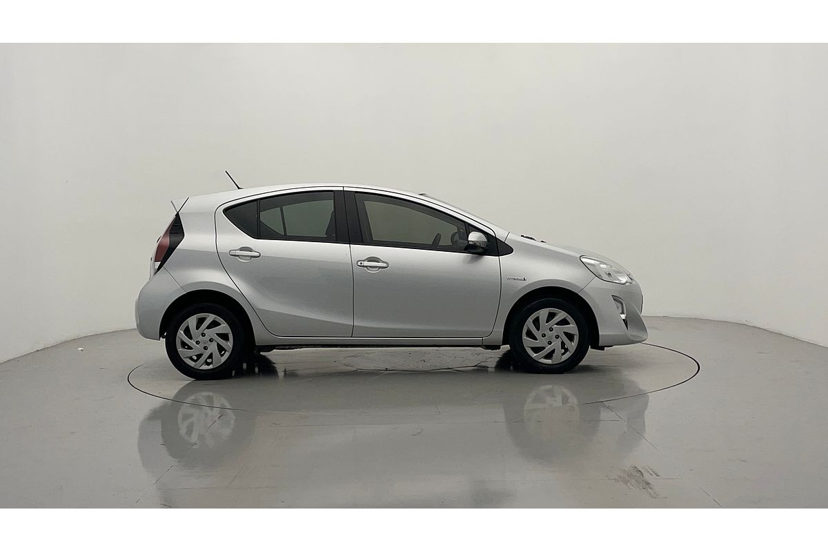 2015 Toyota Prius C NHP10R