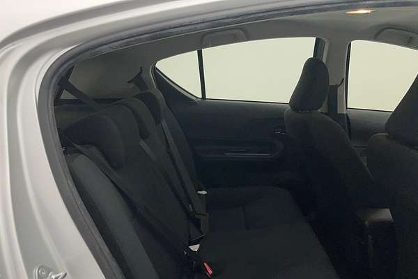 2015 Toyota Prius C NHP10R