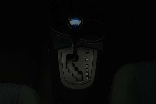 2015 Toyota Prius C NHP10R