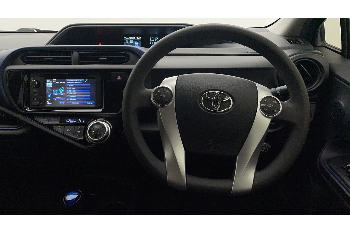 2015 Toyota Prius C NHP10R