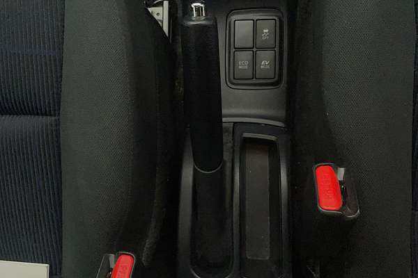 2015 Toyota Prius C NHP10R