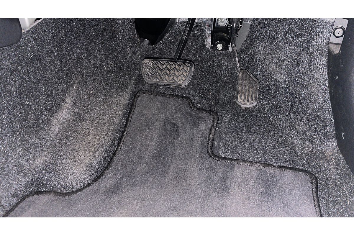 2015 Toyota Prius C NHP10R
