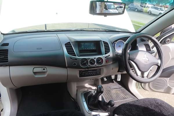 2008 Mitsubishi Triton GLX-R ML 4X4