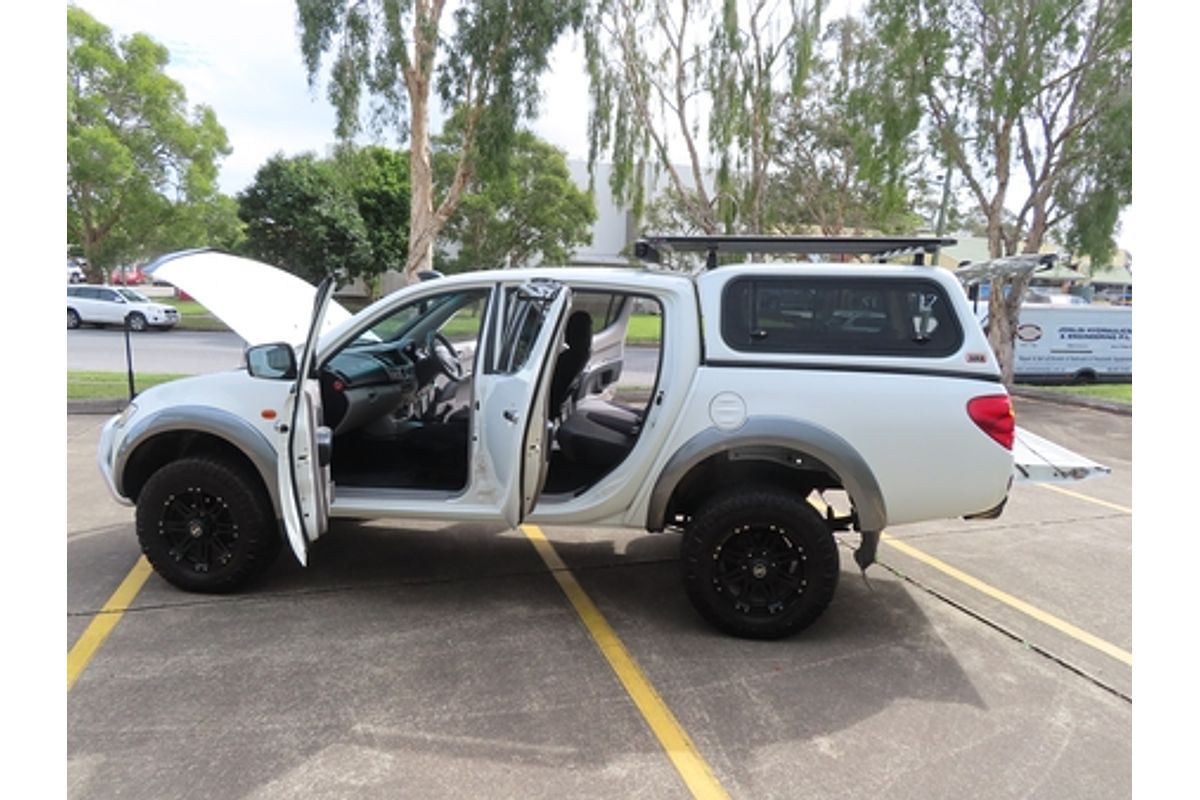 2008 Mitsubishi Triton GLX-R ML 4X4