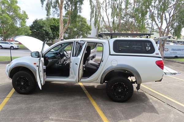 2008 Mitsubishi Triton GLX-R ML 4X4