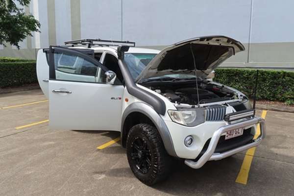 2008 Mitsubishi Triton GLX-R ML 4X4
