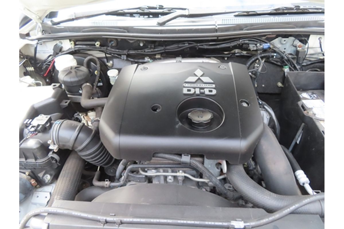 2008 Mitsubishi Triton GLX-R ML 4X4