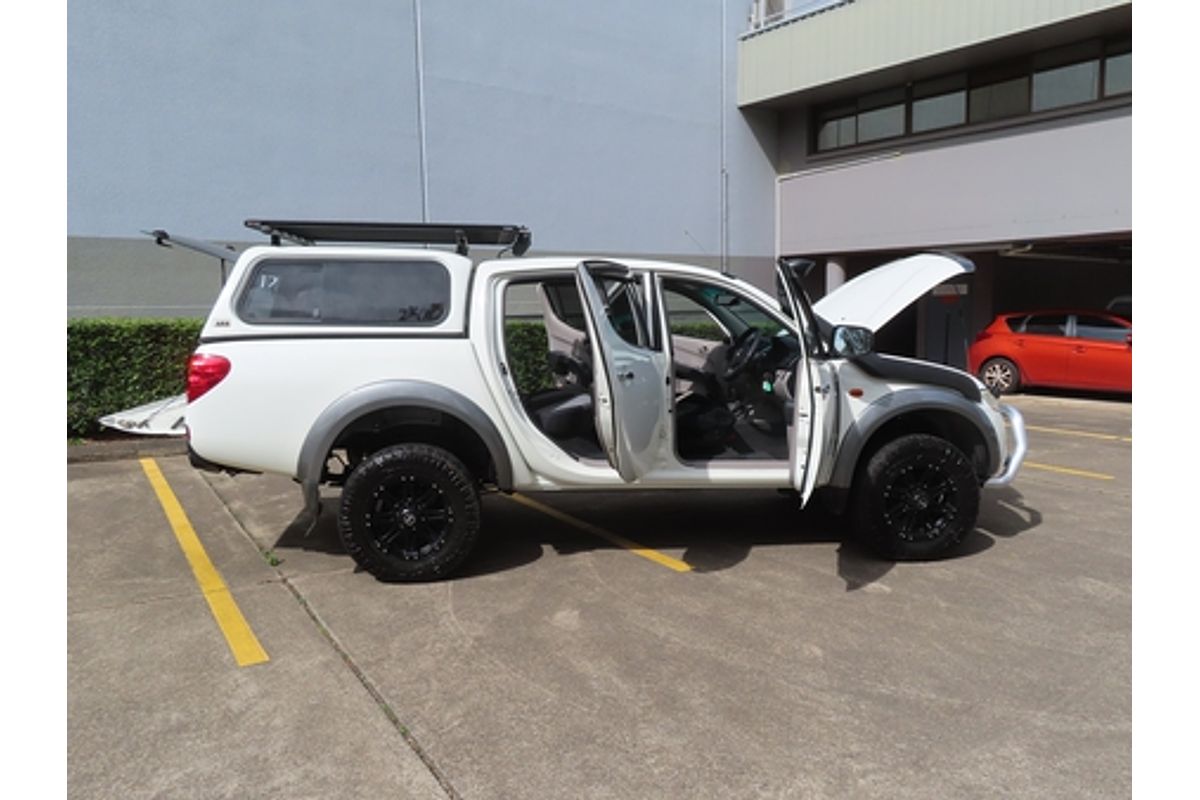 2008 Mitsubishi Triton GLX-R ML 4X4