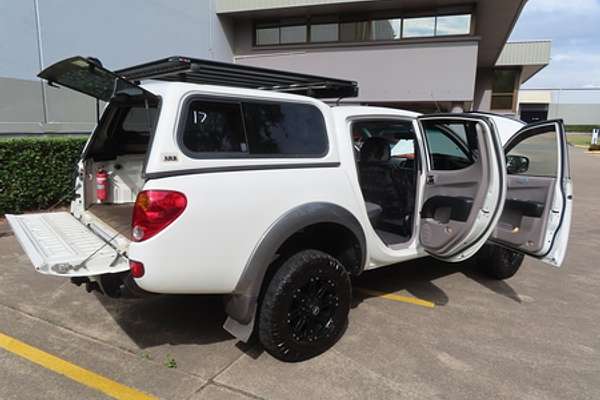 2008 Mitsubishi Triton GLX-R ML 4X4