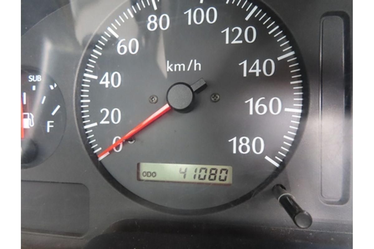 2001 Nissan Patrol DX GU 4X4