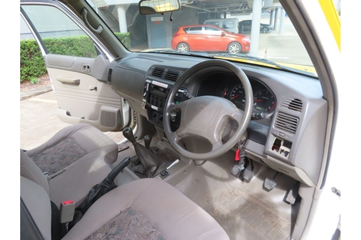 2001 Nissan Patrol DX GU 4X4