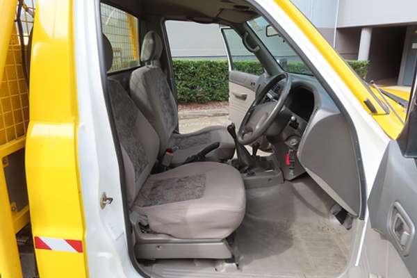 2001 Nissan Patrol DX GU 4X4