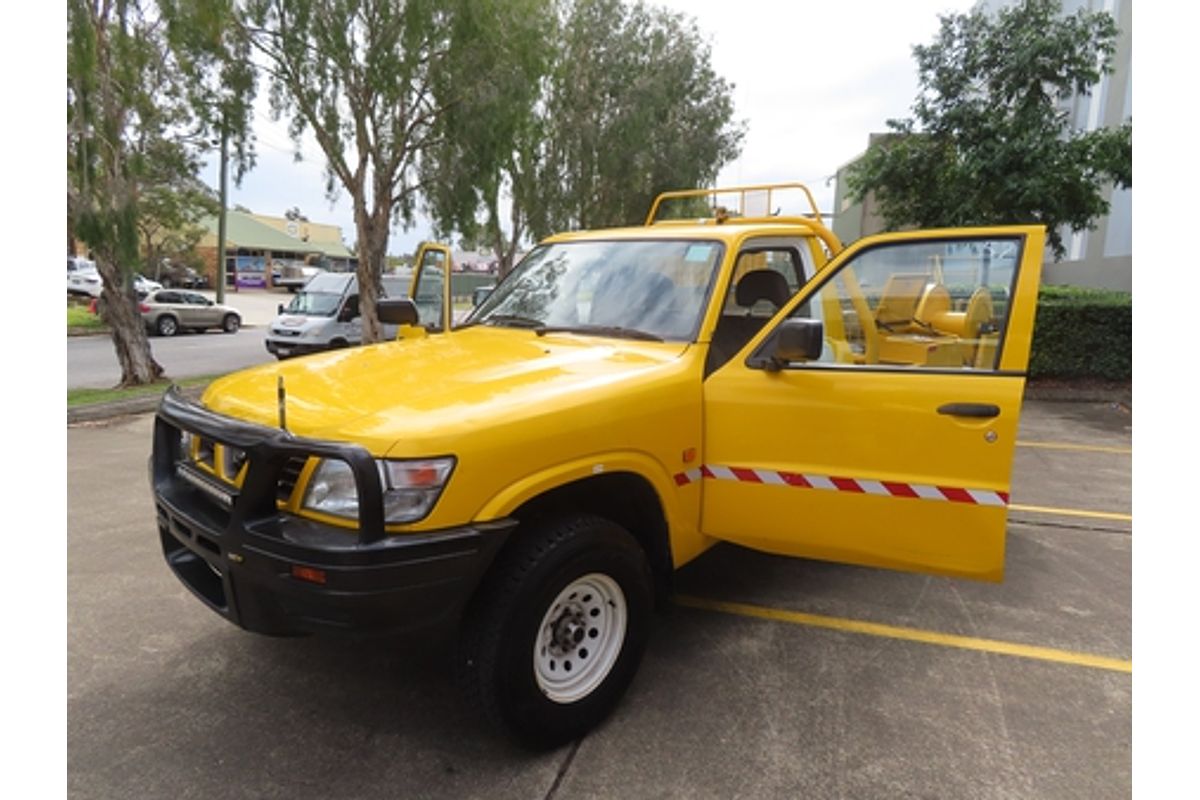 2001 Nissan Patrol DX GU 4X4