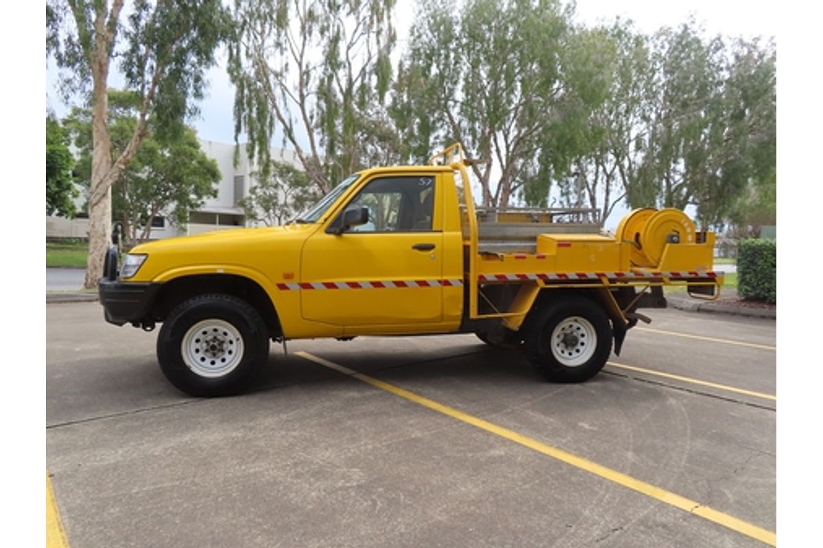 2001 Nissan Patrol DX GU 4X4