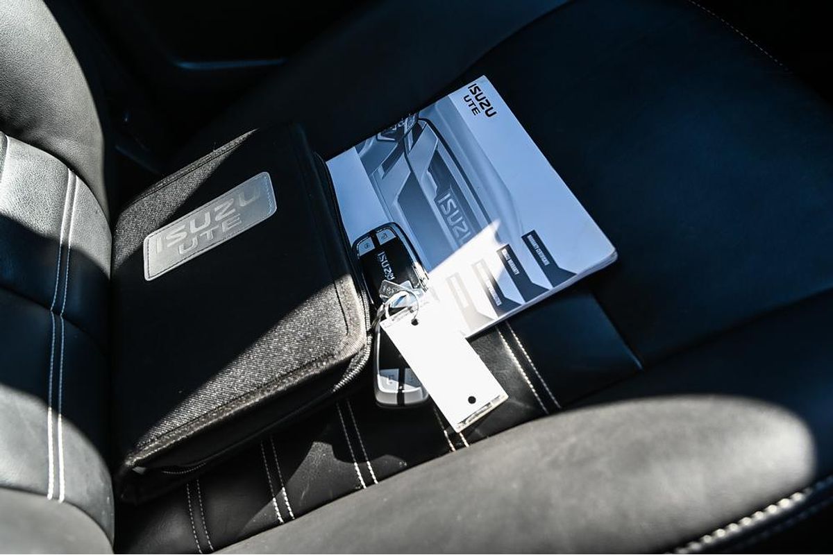 2019 Isuzu MU-X LS-T