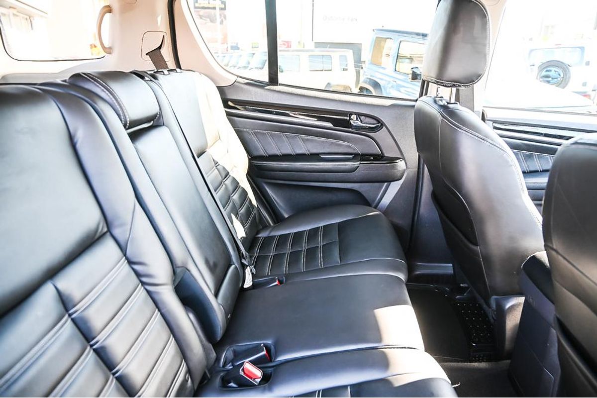 2019 Isuzu MU-X LS-T