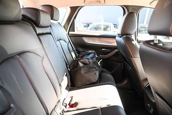 2025 Mazda CX-60 P50e Evolve KH Series