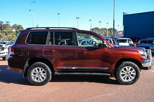 2019 Toyota Landcruiser Sahara VDJ200R