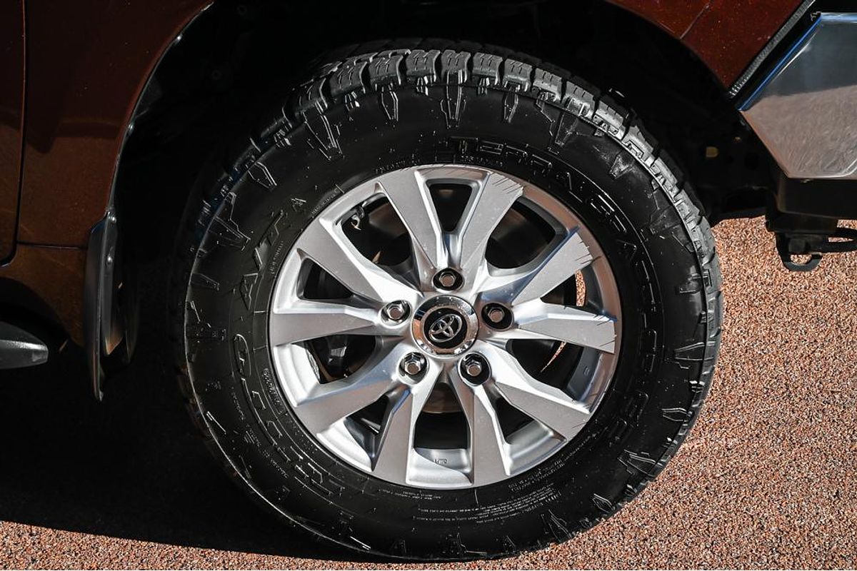 2019 Toyota Landcruiser Sahara VDJ200R