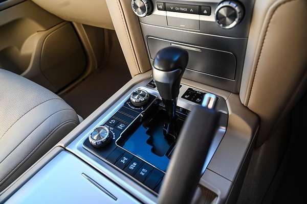 2019 Toyota Landcruiser Sahara VDJ200R