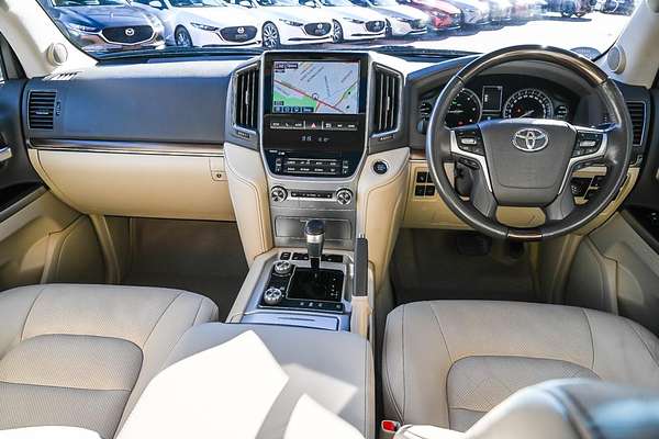 2019 Toyota Landcruiser Sahara VDJ200R