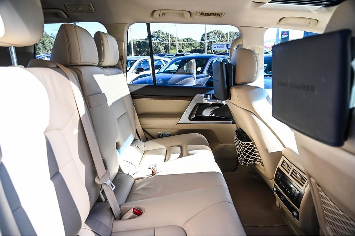 2019 Toyota Landcruiser Sahara VDJ200R