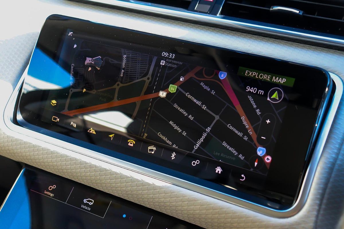 2018 Land Rover Range Rover Velar P250 S L560