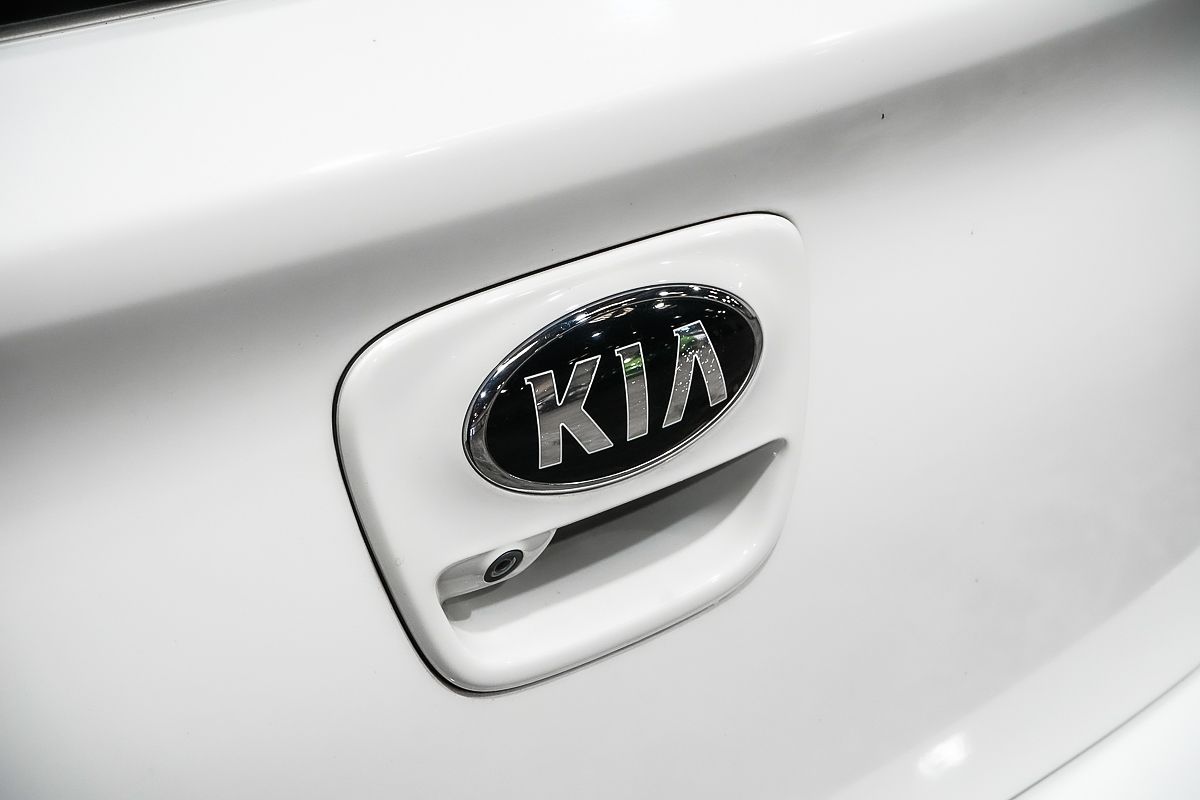 2018 Kia Rio S YB