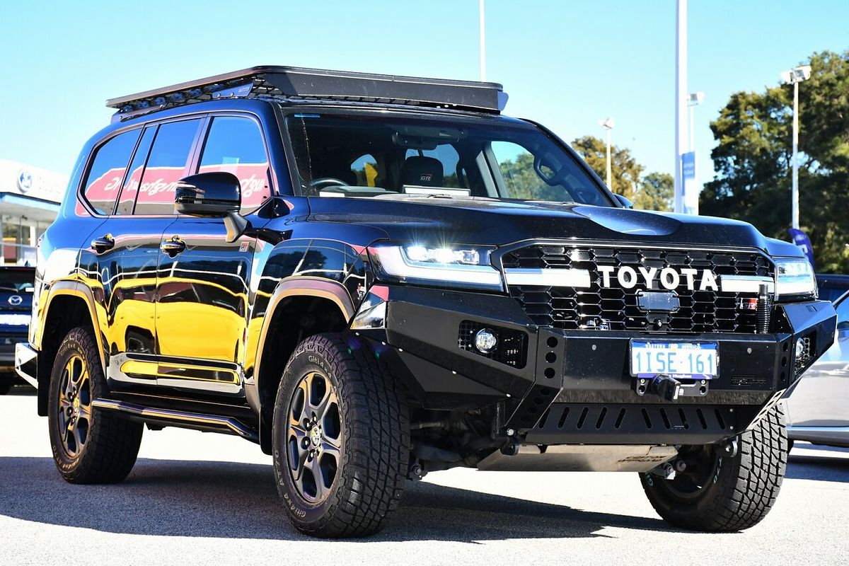 2022 Toyota Landcruiser GR Sport FJA300R