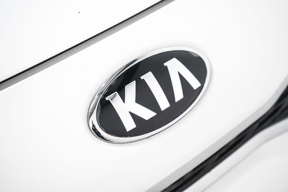 2018 Kia Rio S YB