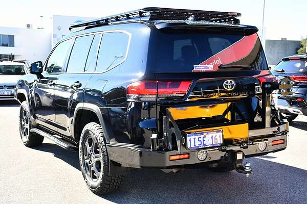 2022 Toyota Landcruiser GR Sport FJA300R