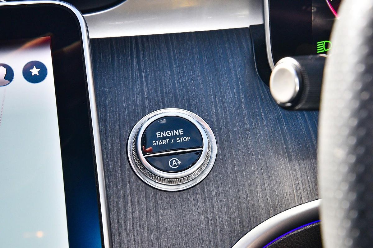 2024 Mercedes-Benz C-Class C200 W206