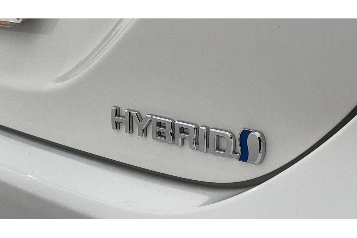 2024 Toyota Camry Ascent AXVH70R