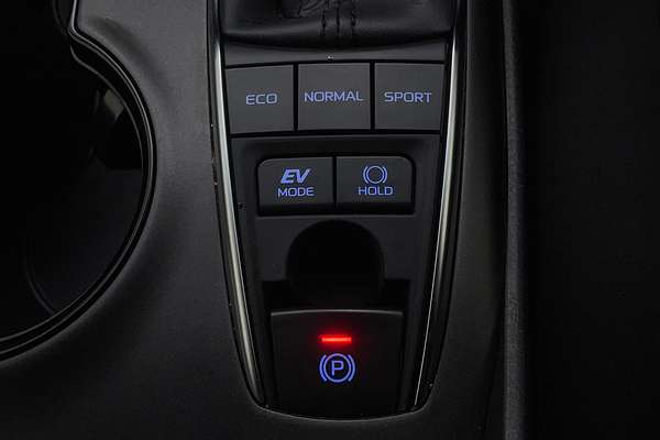 2024 Toyota Camry Ascent AXVH70R