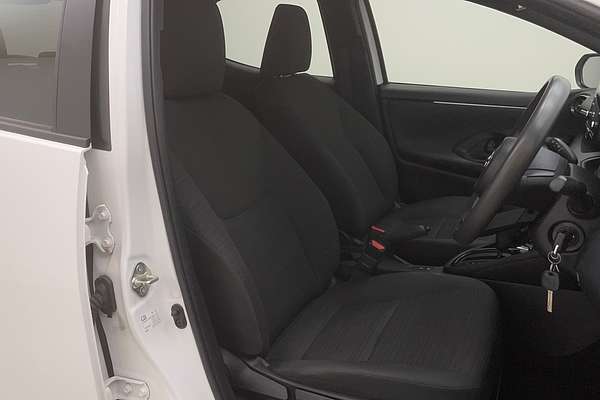 2022 Toyota Yaris Ascent Sport MXPA10R