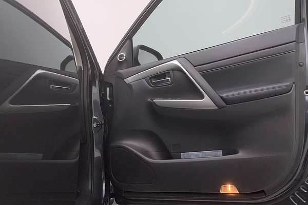 2024 Mitsubishi Pajero Sport Exceed QF
